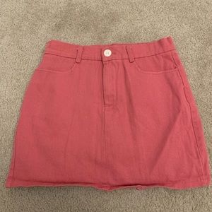 Small size short skirt! Really hot!